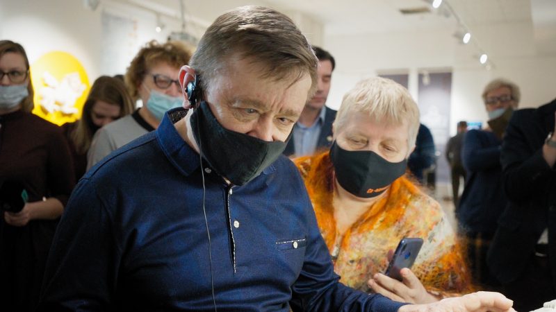 Незрячие жители Владимирской области оценили тактильные копии древнерусской скульптуры