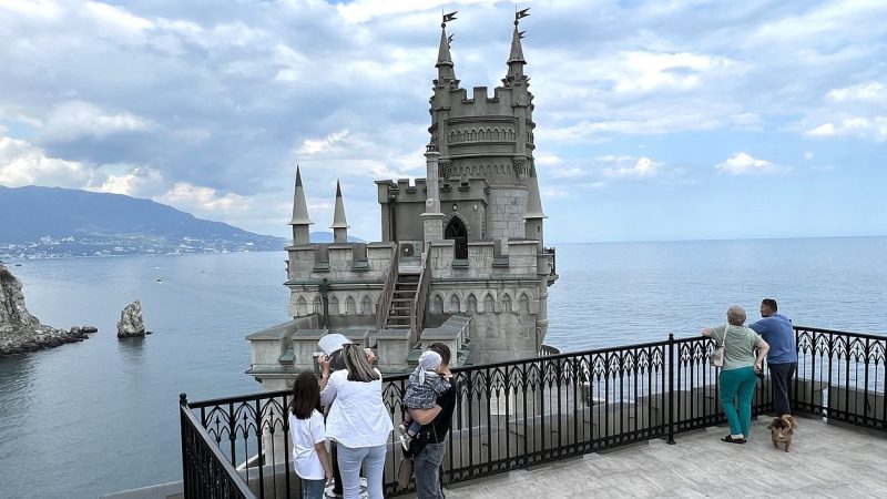 Пандусы, транспорт, сервис: что мешает инклюзивному туризму в России?