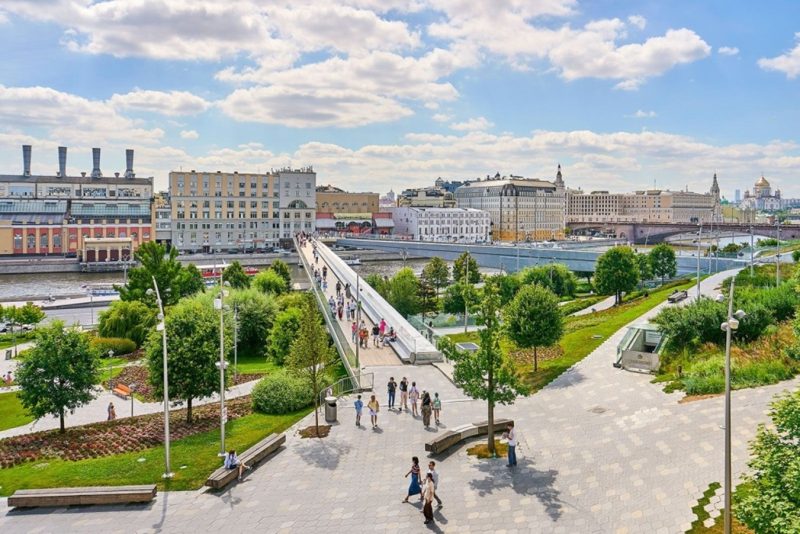 Зарядье – фронту: более 4 тысяч бесплатных билетов передано ветеранам СВО с начала года